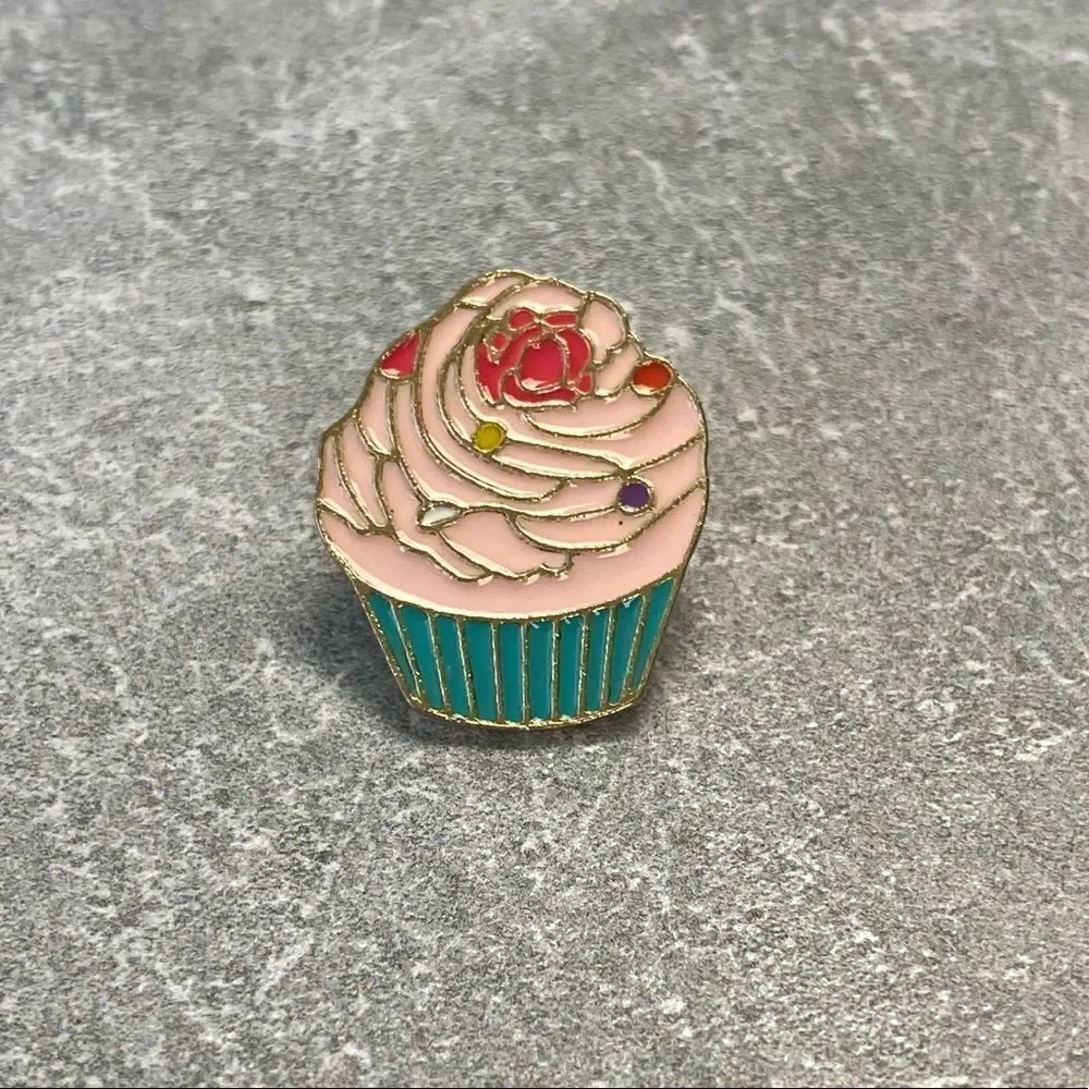 Cupcake Alice in Wonderland Collection Enamel Pin